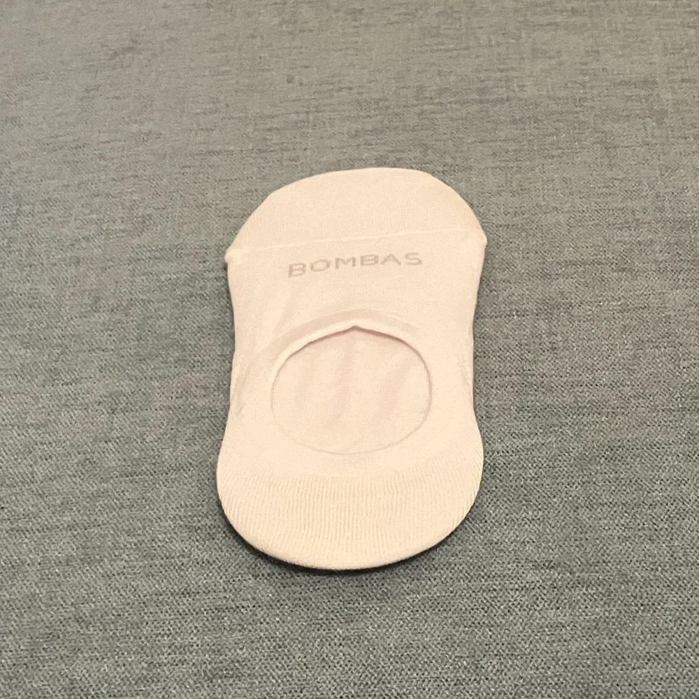 New White Bombas No-Show Socks